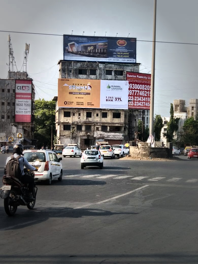 360° Rooftop Mega Hoarding — Runwal Group